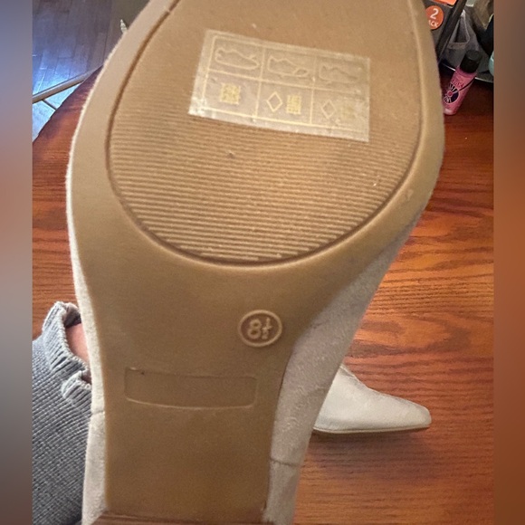 Journee Collection Women's Audrina Stacked Heel Dress Booties 8.5 / Retail $90 - Picture 5 of 9